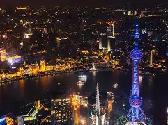 包含上海申花大将士精神抖擞，齐心协力共赴战斗的词条
