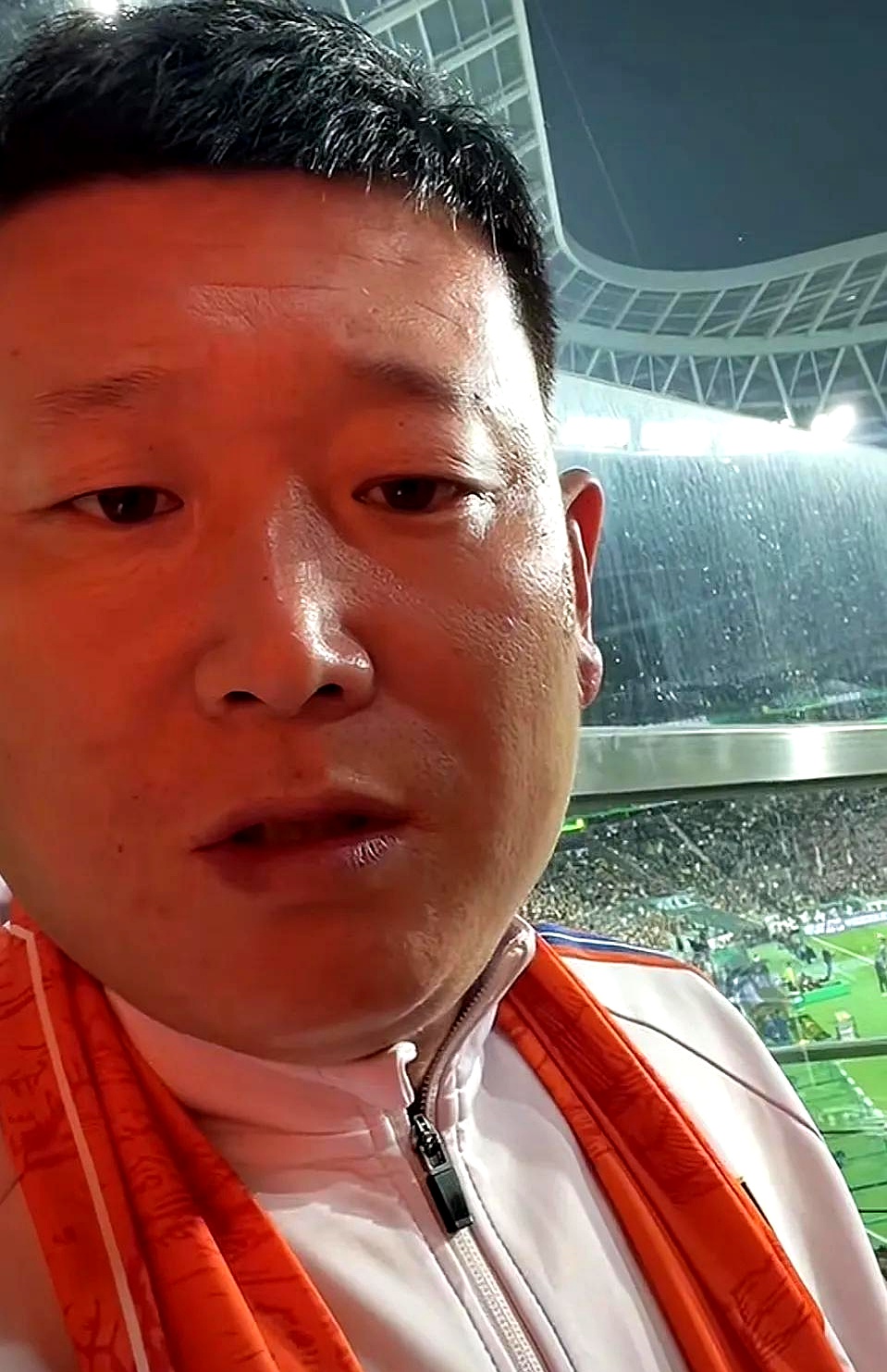 山东鲁能遭遇惨败，场外风波未平