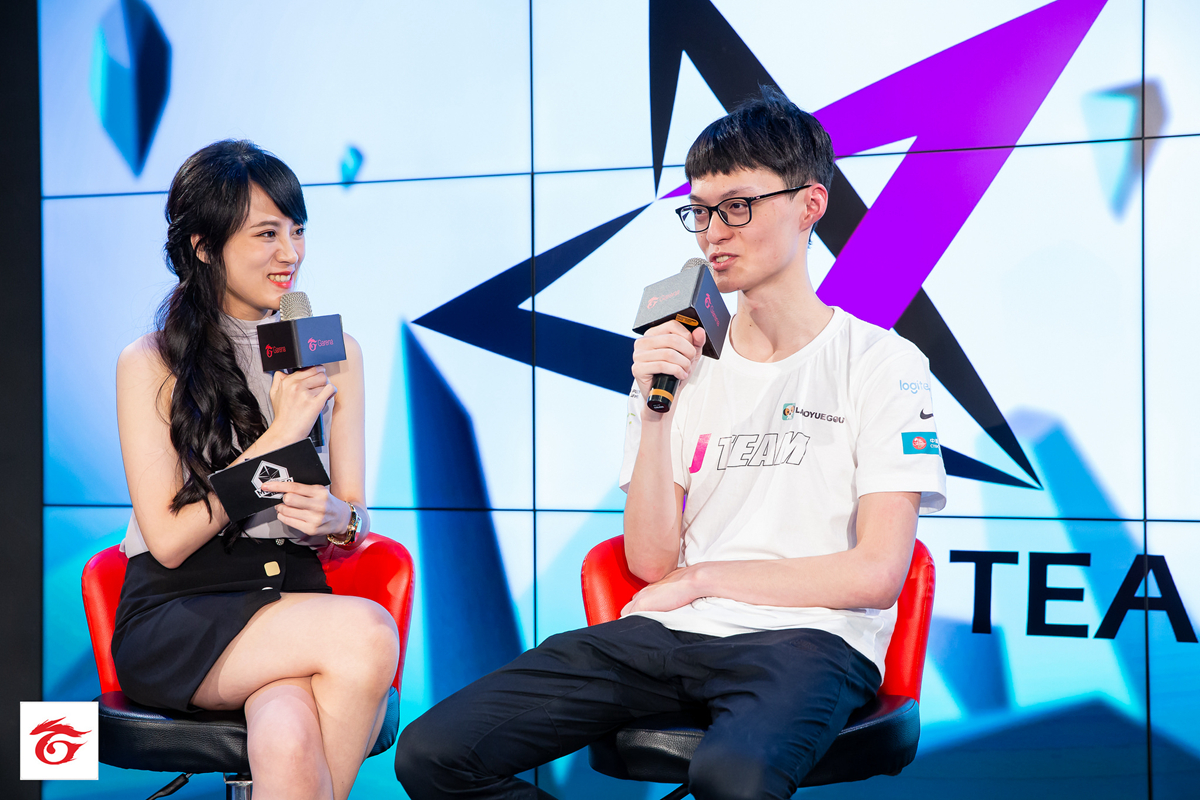 V5翻盘HKA，Bin线上压制力十足峡谷大战四强赛，让粉丝疯狂欢呼