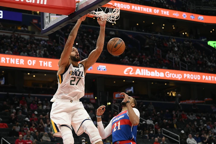 爵士豪取连胜，晋级季后赛在望