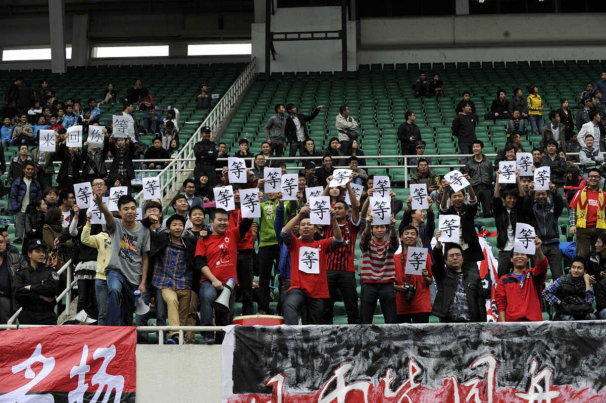 开云体育中国-BRO轻取FPX，ShowMaker单局斩获MVP焦点之战四强赛，引爆全场热议的简单介绍