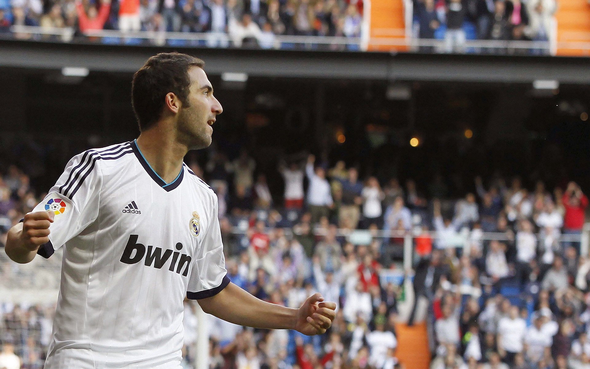 大洋彼岸的生涯之夜,当凯尔特人遇见新疆,德罗赞如何点燃全场?